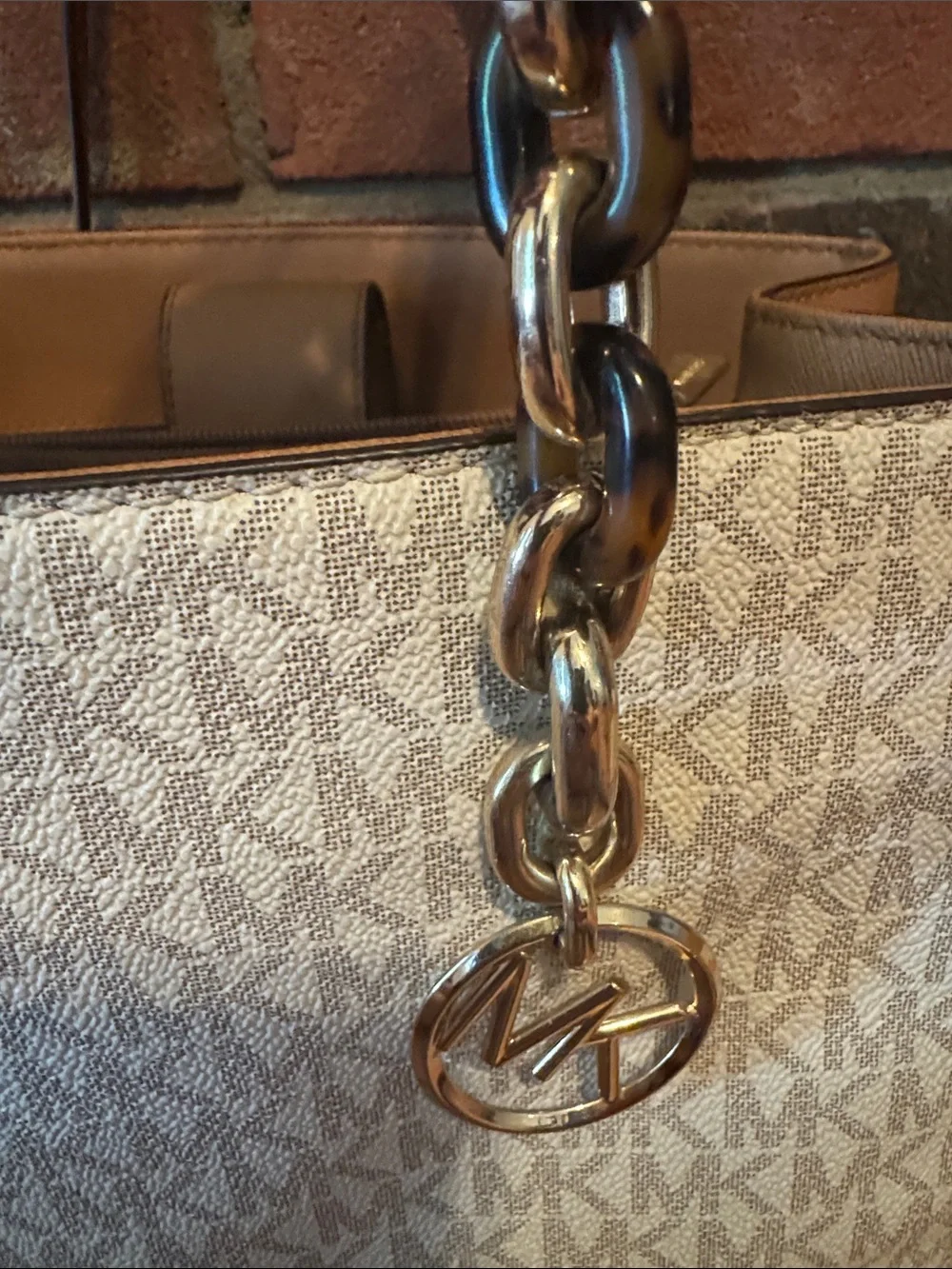 Michael Kors Beige Logo Purse with Matching Wristlet